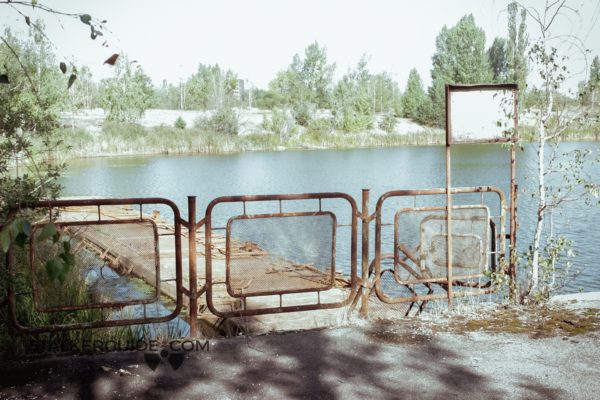 Речной порт и кафе припять причал