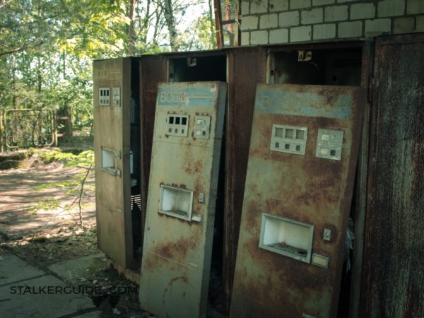 Речной порт и кафе припять причал